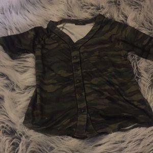 Camo baseball tee in the size small